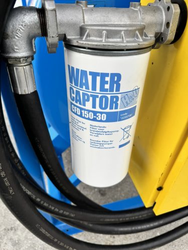 TRASPO 910 gázolajtartály 12V 85l/perc szivattyú, mechanikus mérőóra, 30 mikronos nagy kapacitású  szűrőkészlet , 8 m tömlő 25 mm átmérő, automata pisztoly, A80