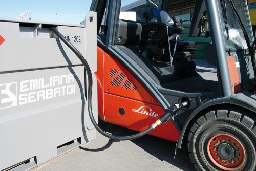 EMILCUBE 2000 lit.acél go tartály ADR minősítéssel,12V-24V, 35-70 l/p.szivattyú, 8m tömlő, K24, aut.pisztoly,10 µ szűrő