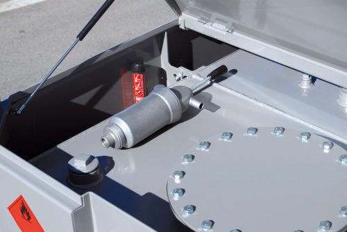 EMILCUBE 2000 lit.acél go tartály ADR minősítéssel,12V-24V, 35-70 l/p.szivattyú, 8m tömlő, K24, aut.pisztoly,10 µ szűrő