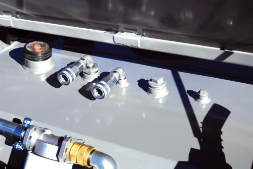 EMILCUBE 3000 lit.acél go tartály ADR minősítéssel,12V-24V, 35-70 l/p.szivattyú, 8m tömlő, K24, aut.pisztoly,10 µ szűrő