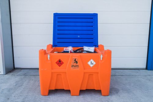 Szallithato-gazolaj-tartaly-440-literes-carrytank-230v