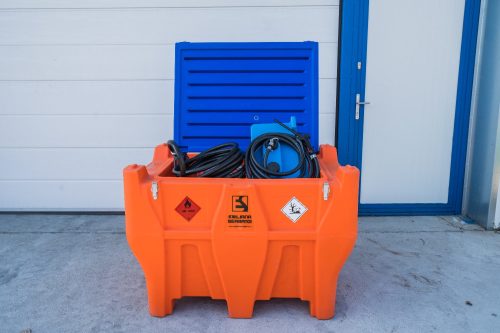 Szallithato-gazolaj-es-adblue-tartaly-450-literes-carrytank-pickup
