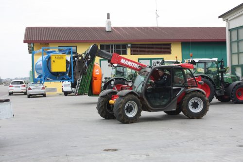 TRASPO 620 gázolajtartály 12V 40l/perc szivattyú, digitális K24 mérőóra, 10 mikronos szűrőkészlet, 8 m tömlő, automata