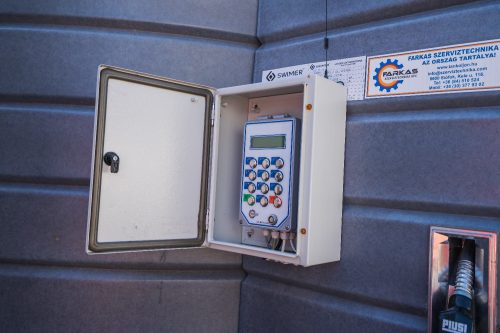 10000-literes-muanyag-gazolajtartaly-FTS-tankoloautomataval-kimeroszekrennyel