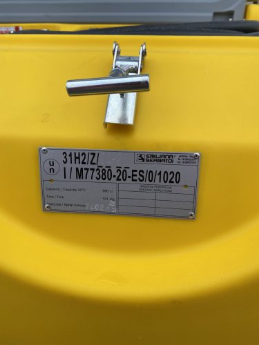 900-literes-carrytank-Szallithato-gazolajtartaly